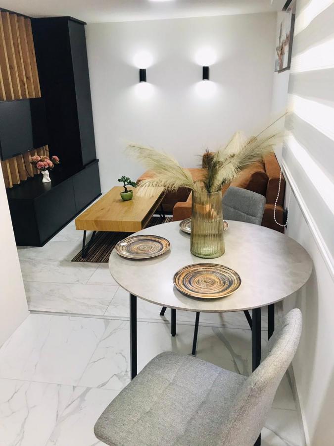Urban Chic Studio Nis Ngoại thất bức ảnh