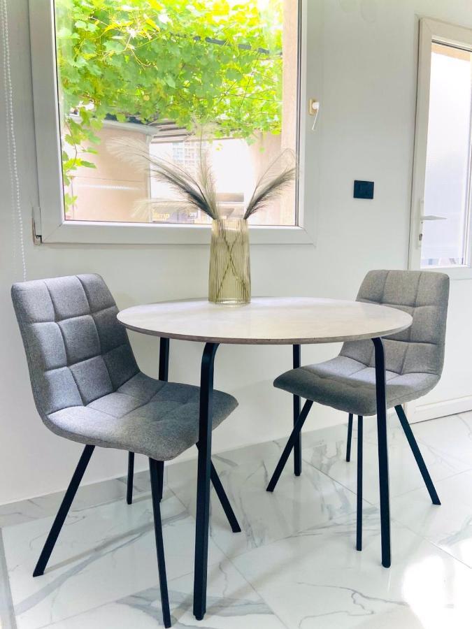 Urban Chic Studio Nis Ngoại thất bức ảnh